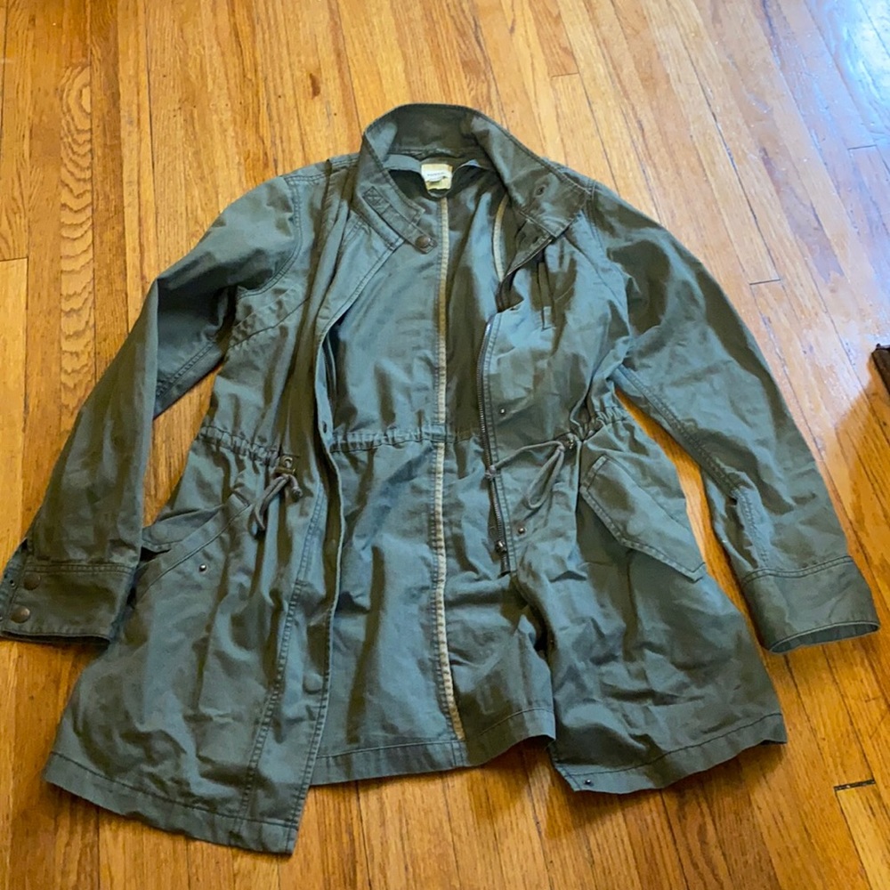 Adorable Fossil spring or fall jacket